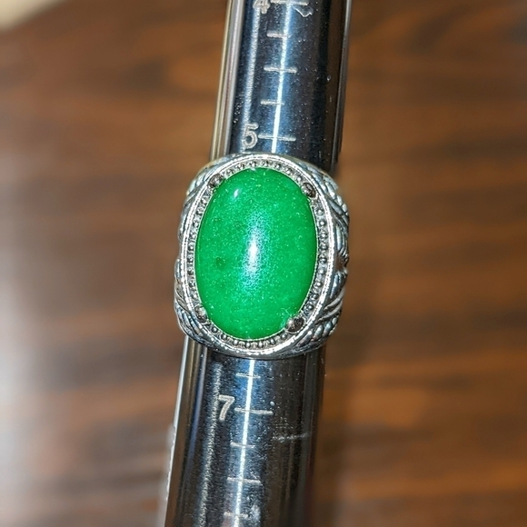 Jade Silver Cocktail Ring - Picture 5 of 6